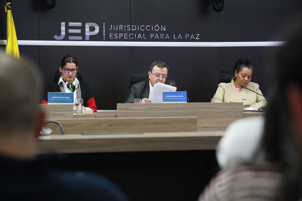 JEP imputa crímenes de guerra y de lesa humanidad a 28 miembros retirados del Ejército Nacional, entre ellos cinco generales: responderán por 604 ‘falsos positivos’ en la Costa Caribe imagen de la publicación