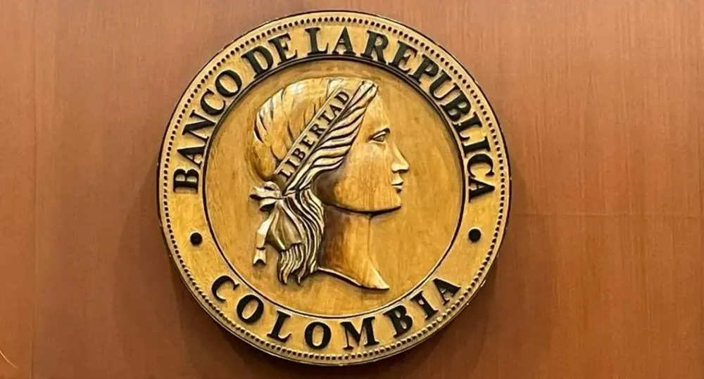 Dura crítica de Petro al Banco de la República por no disminuir las tasas de interés imagen de la publicación