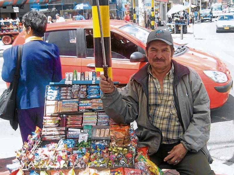 Dura crítica al gobierno Petro por su fracaso en la superación de la informalidad imagen de la publicación