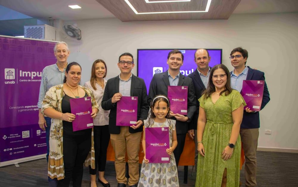 Becas para graduados con mejor desempeño en pruebas nacionales imagen de la publicación