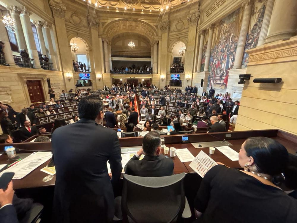 Ningún congresista podría ganar más de 20 salarios mínimos en Colombia: avanza proyecto de Ley imagen de la publicación