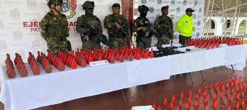 Decomisaron 600 KILOS de explosivos en Argelia (Cauca) pertenecientes a las FARC imagen de la publicación