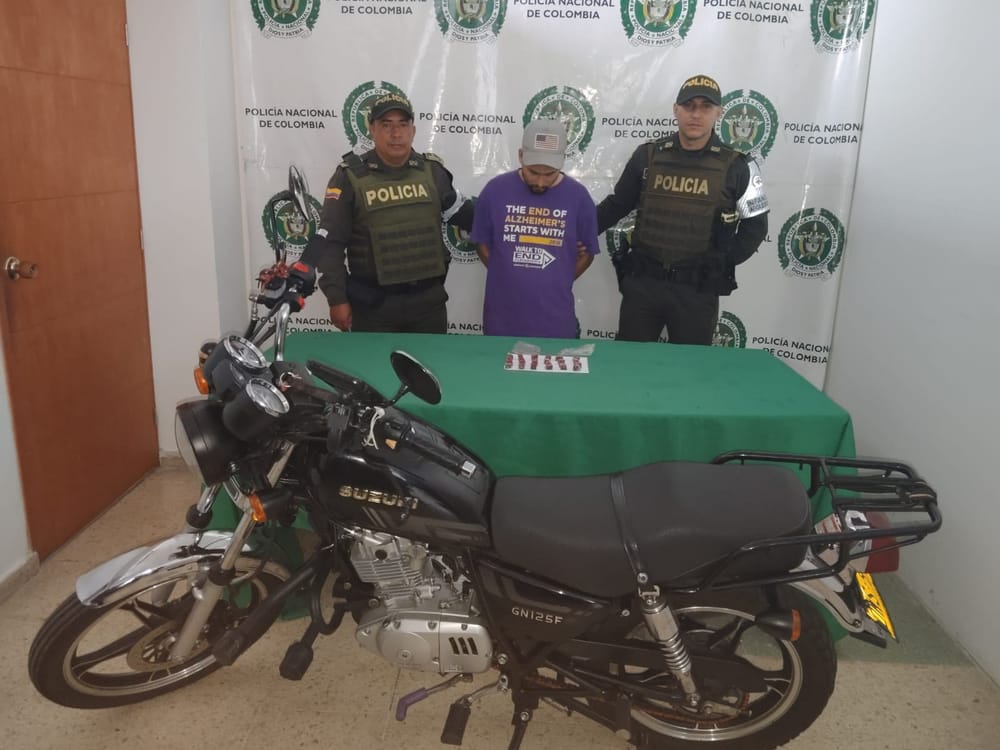 A expendedor de drogas le incautaron los 'dulces' que llevaba para un colegio imagen de la publicación