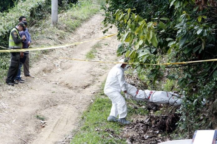 Mujer presentaba mordeduras y un saco alrededor del cuello imagen de la publicación
