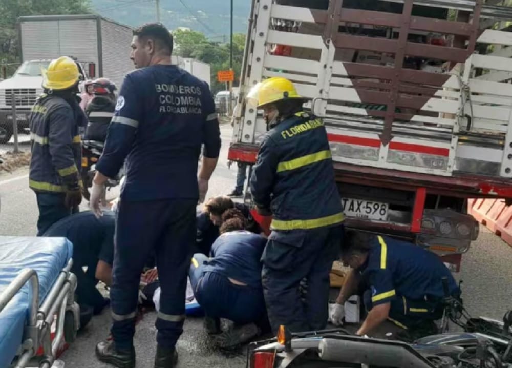 Se enterró debajo de un carro y no era una ‘Misión Secreta’ imagen de la publicación