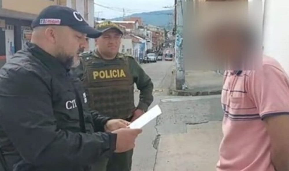 Hombre torturaba a sus padres y amenazaba al hermano en San Gil imagen de la publicación