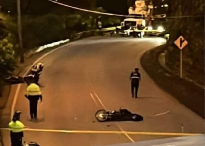 Brutal choque de motocicletas produjo un muerto y un herido imagen de la publicación