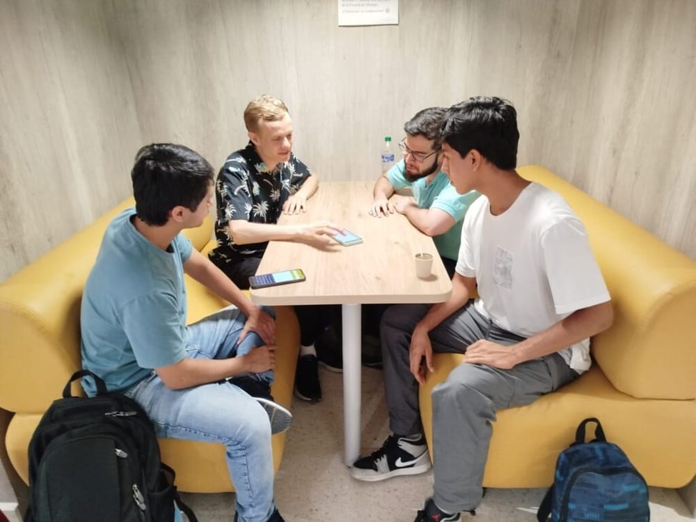 El Café de Idiomas: un espacio para hablar, aprender y conectar imagen de la publicación