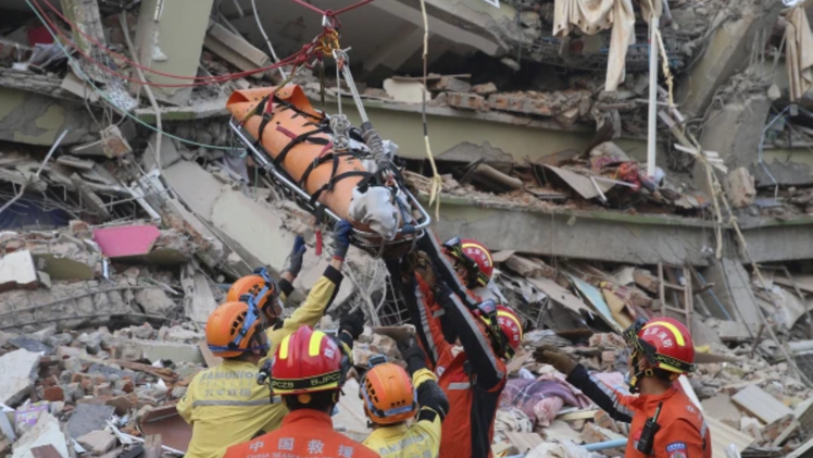 Ya son 2.056 los muertos por terremoto en Myanmar imagen de la publicación