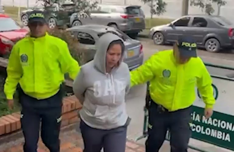 Mujer falleció mientras que le extraían alijo narcótico de su cuerpo, la cirujana fue capturada imagen de la publicación