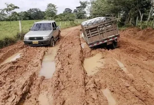 ¿Fracasó el programa Caminos para la Paz?: Santander está entre las regiones con metas incumplidas de pavimentación rural imagen de la publicación