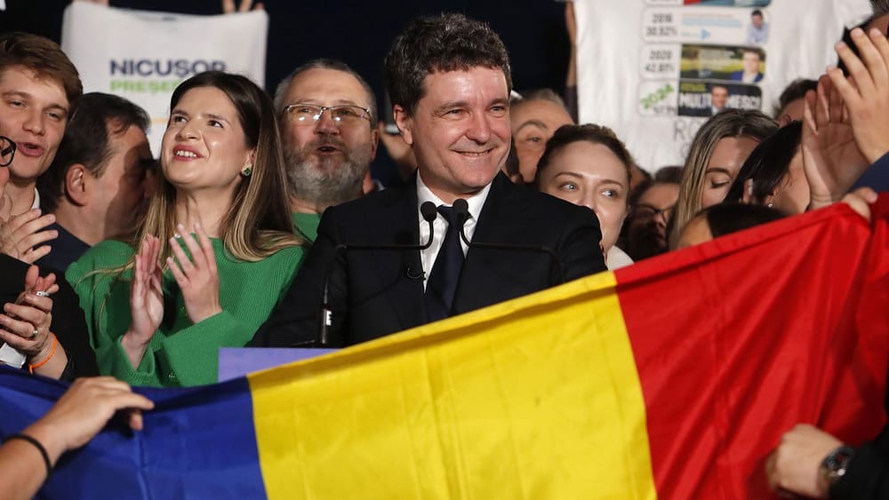 Nicușor Dan, el matemático anticorrupción que venció al extremismo y será el nuevo presidente de Rumania imagen de la publicación