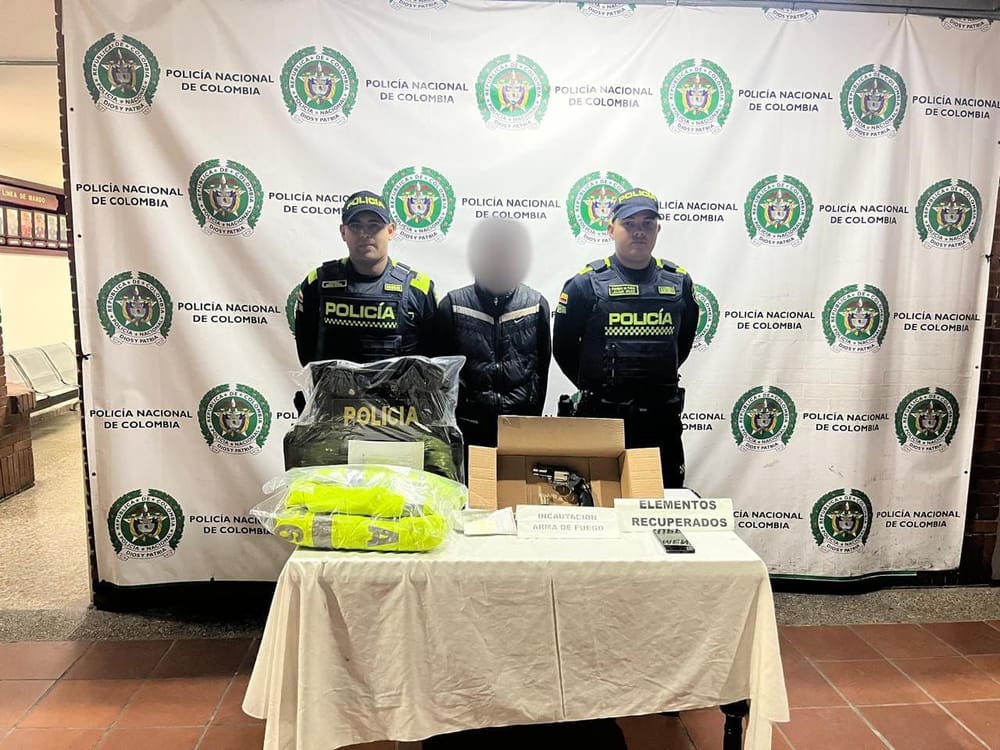 Adolescentes fueron atracados a punta de cuchillo por falsos policías imagen de la publicación