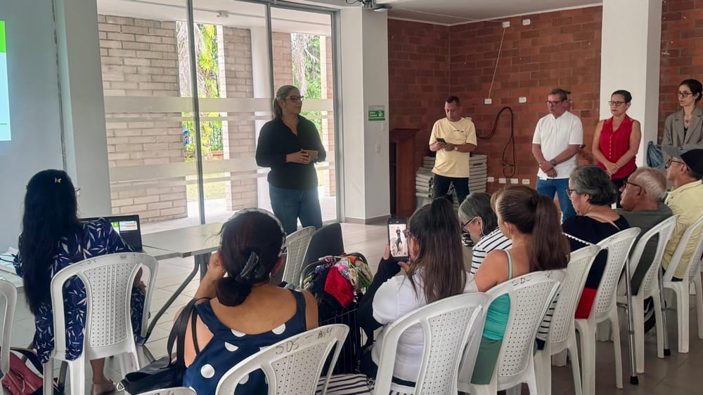 160 familias de El Cordoncillo 1 inician camino hacia la legalización de su barrio imagen de la publicación