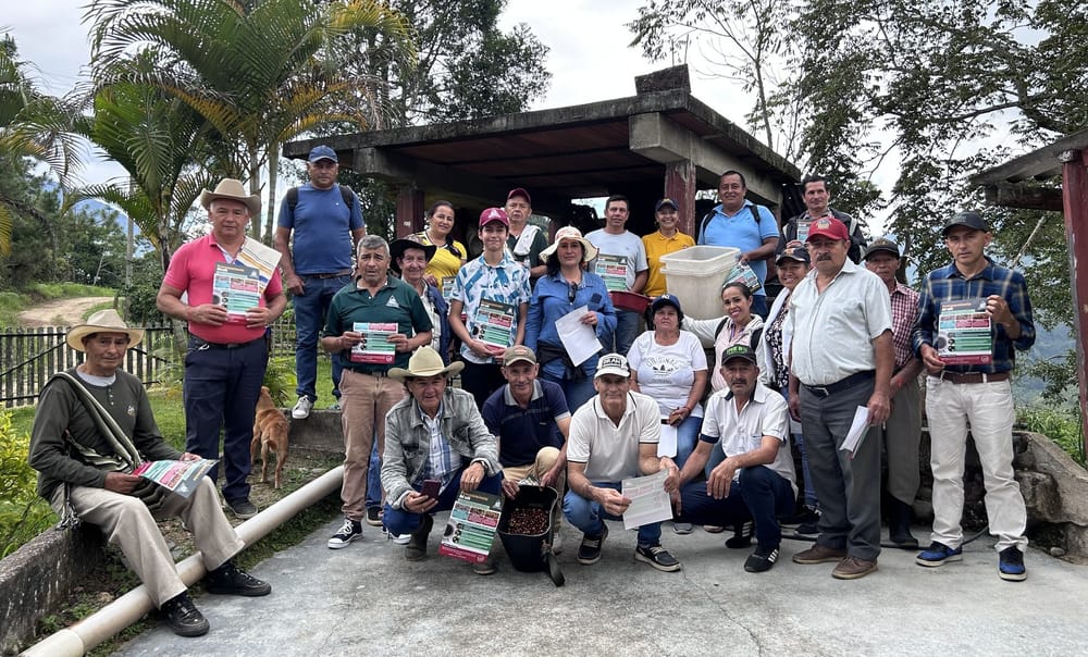 Caficultores amplían y fortalecen sus conocimientos imagen de la publicación