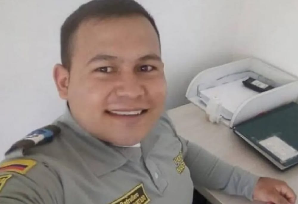 Despedida con honores a policía santandereano imagen de la publicación