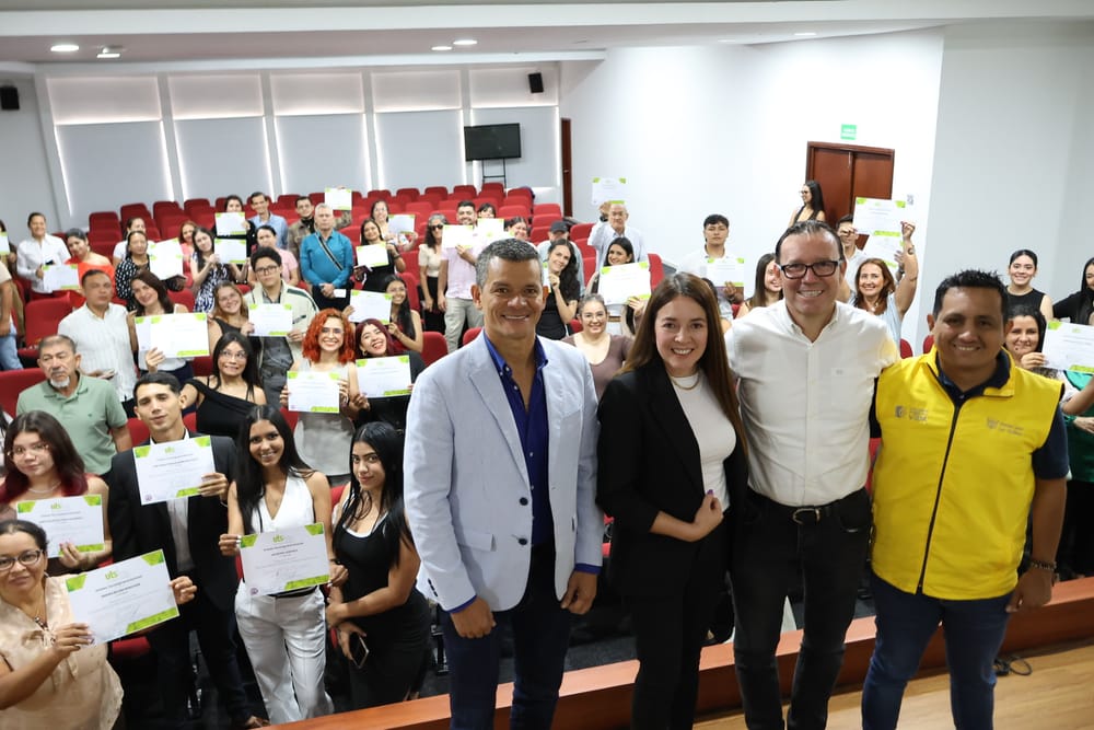 330 mujeres emprendedoras y víctimas del conflicto se certifican en marketing imagen de la publicación