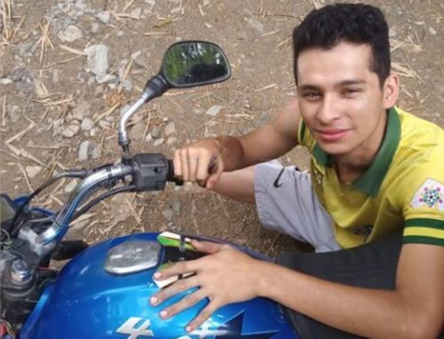 Hermes Campos fue el motociclista que perdió la vida tras fuerte accidente en Floridablanca imagen de la publicación