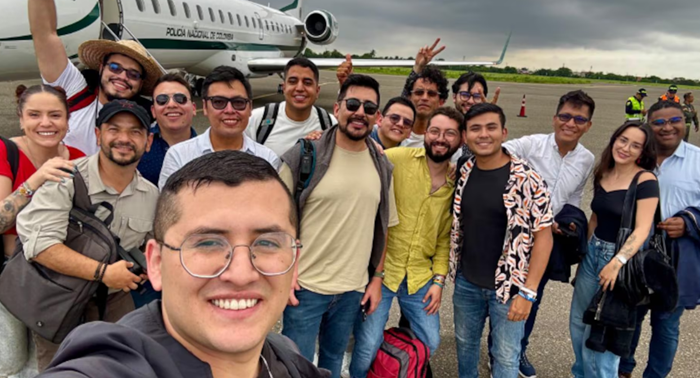 Piden explicaciones por viaje de influenciadores en avión de la Policía imagen de la publicación