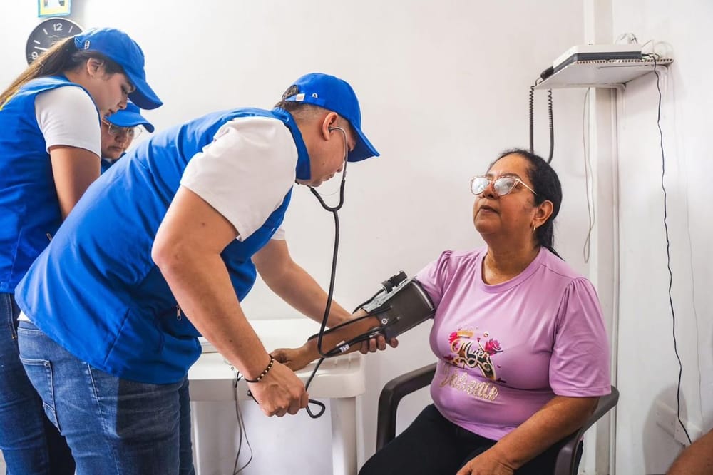 Salud casa a casa: comenzó visita a miles de familias en Barrancabermeja imagen de la publicación