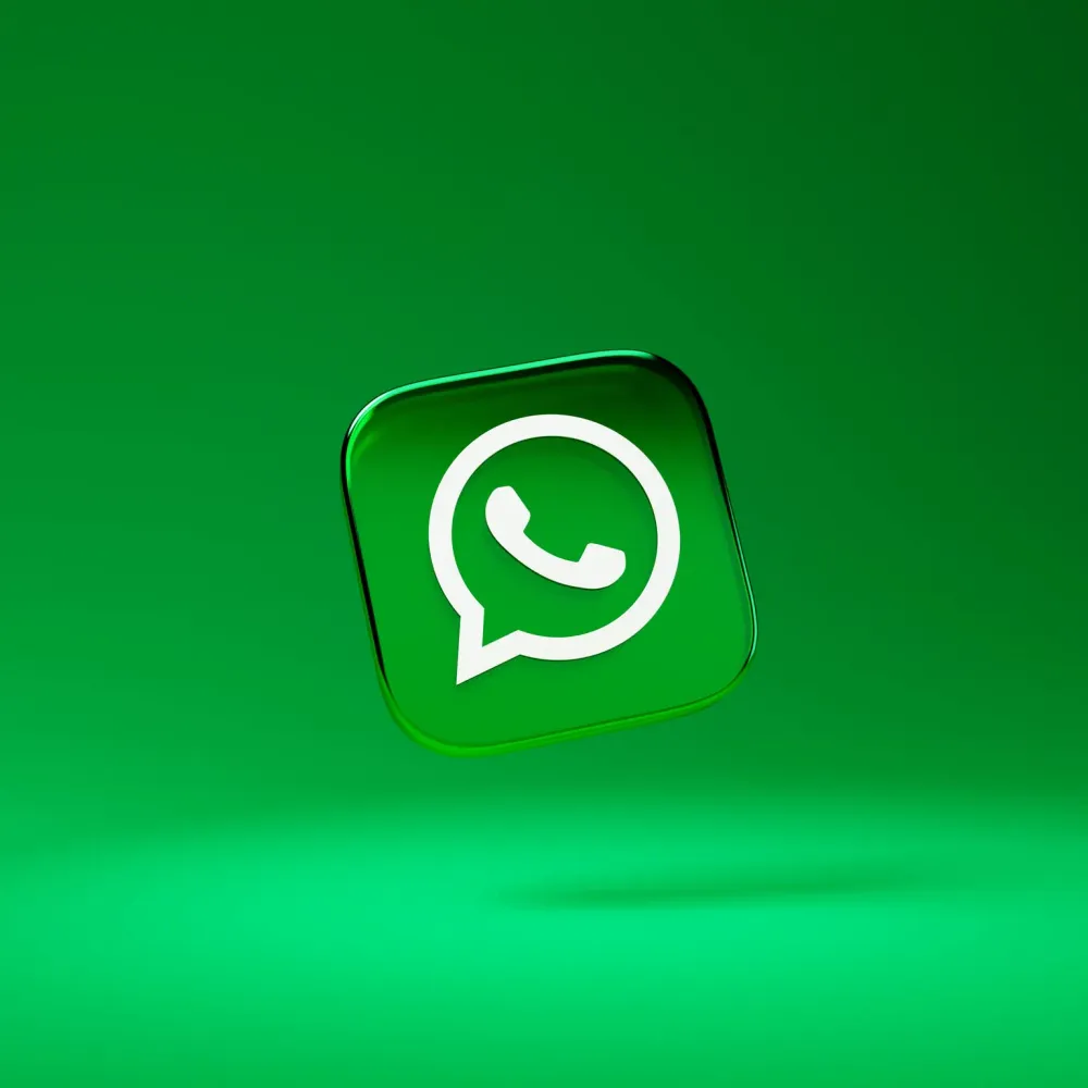 WhatsApp lo cambia todo! Ahora podrás hacer collages, poner música y usar emojis animados en tus estados imagen de la publicación