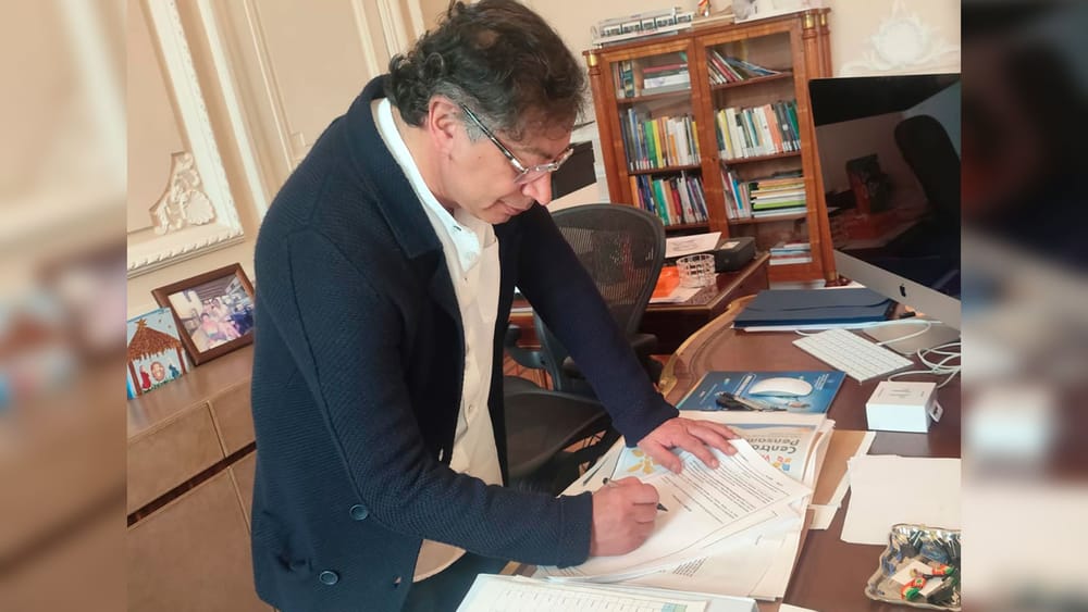 Gobierno deroga hoy decreto de consulta popular tras aprobación de la reforma laboral imagen de la publicación