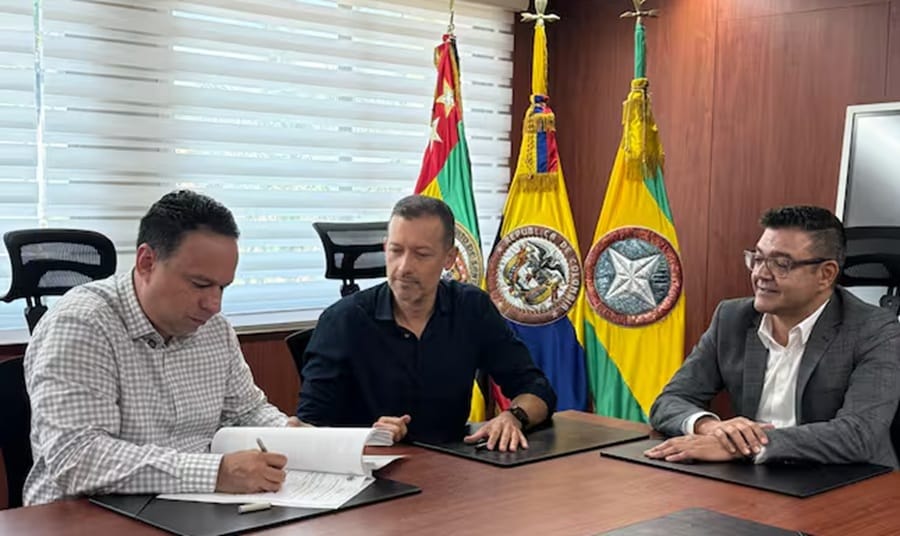 Convenio por $8.300 millones para Metrolínea fue firmado entre la Alcaldía de Bucaramanga y Área Metropolitana imagen de la publicación