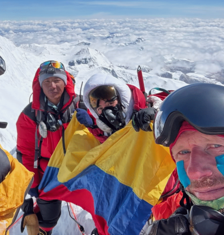 Colombiana conquistó el Everest y rompió récords en el alpinismo mundial imagen de la publicación
