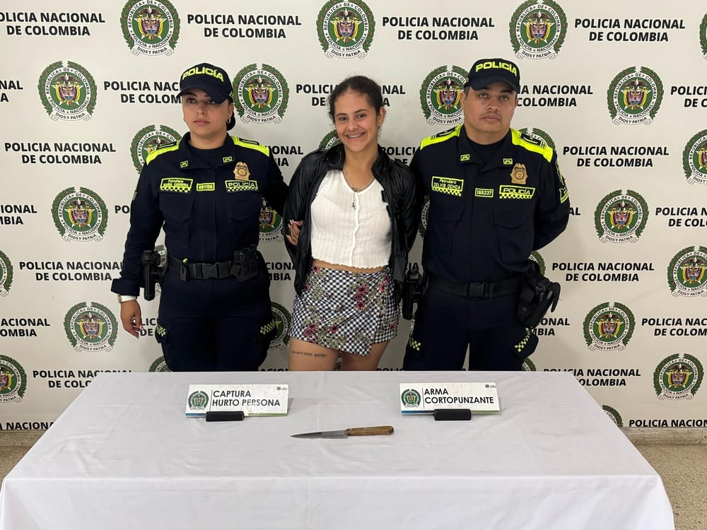 Policía le cayó a ‘risueña’ atracadora en Floridablanca imagen de la publicación