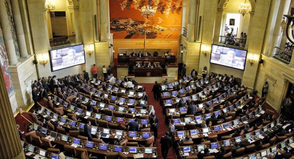 Senado aprobó cambios en JORNADA nocturna imagen de la publicación