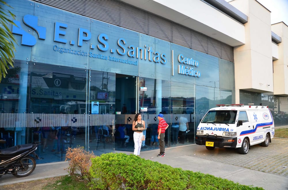 EPS Sanitas ganó la batalla jurídica. Funcionarios del gobierno se  robaron equipos y medicamentos imagen de la publicación