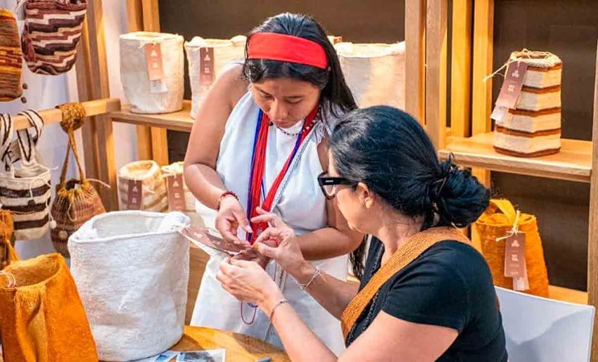 Saberes ancestrales tejidos con propósito están presentes en Colombiamoda 2025 imagen de la publicación