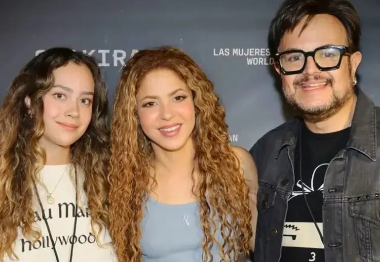 Aleks Syntek asegura que Shakira lo coqueteó en presencia de su esposa imagen de la publicación