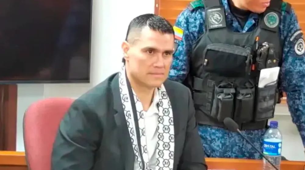 Trasladado de urgencia a una clínica el testigo estrella contra Álvaro Uribe imagen de la publicación