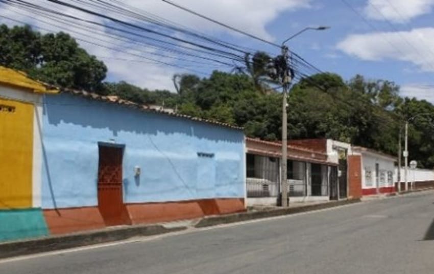 Tres hombres llegaron a buscarla y la atacaron a tiros imagen de la publicación