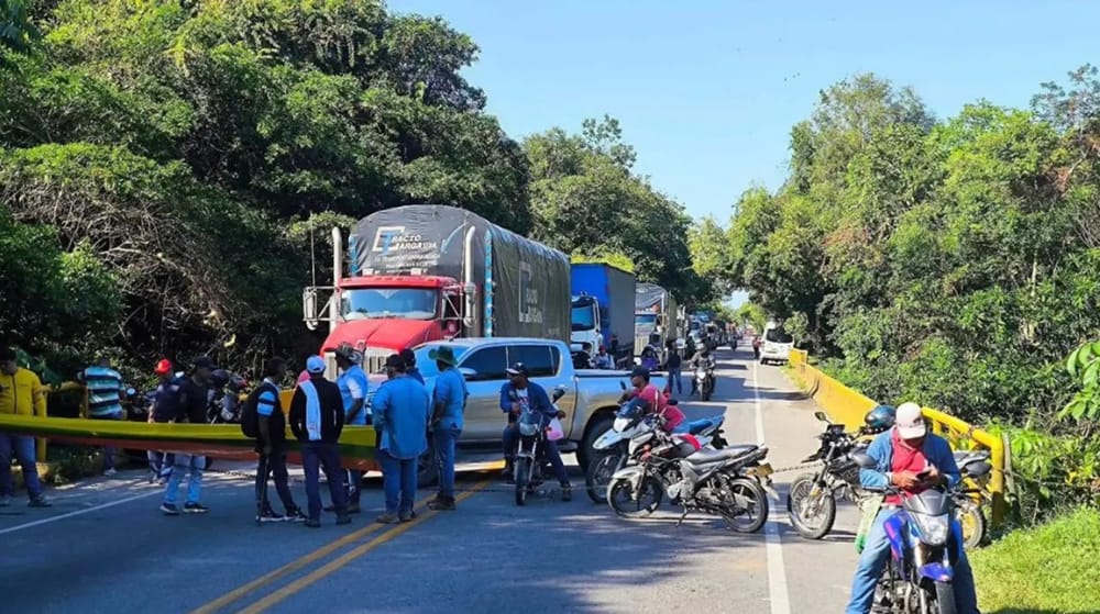 Desbloqueada carretera en Sabana de Torres tras levantamiento de paro de arroceros imagen de la publicación