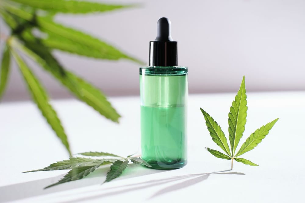 Gobierno colombiano alista decreto para permitir venta de medicamentos con cannabis en droguerías imagen de la publicación