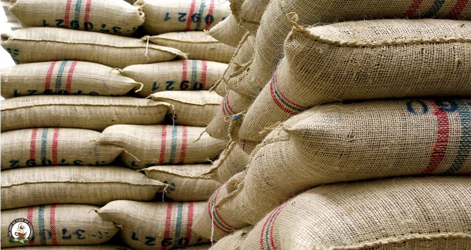 Internos de la cárcel de San Gil elaboran sacos de fique para exportación imagen de la publicación