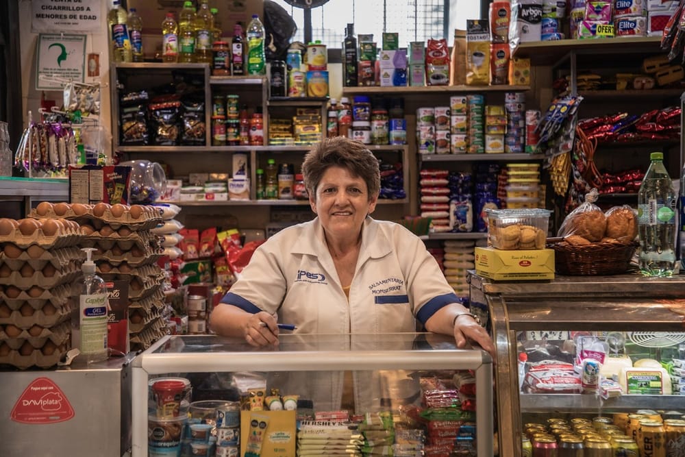 Día Nacional del Tendero: más de 500 mil tiendas de barrio sostienen el 40% del comercio en Colombia imagen de la publicación