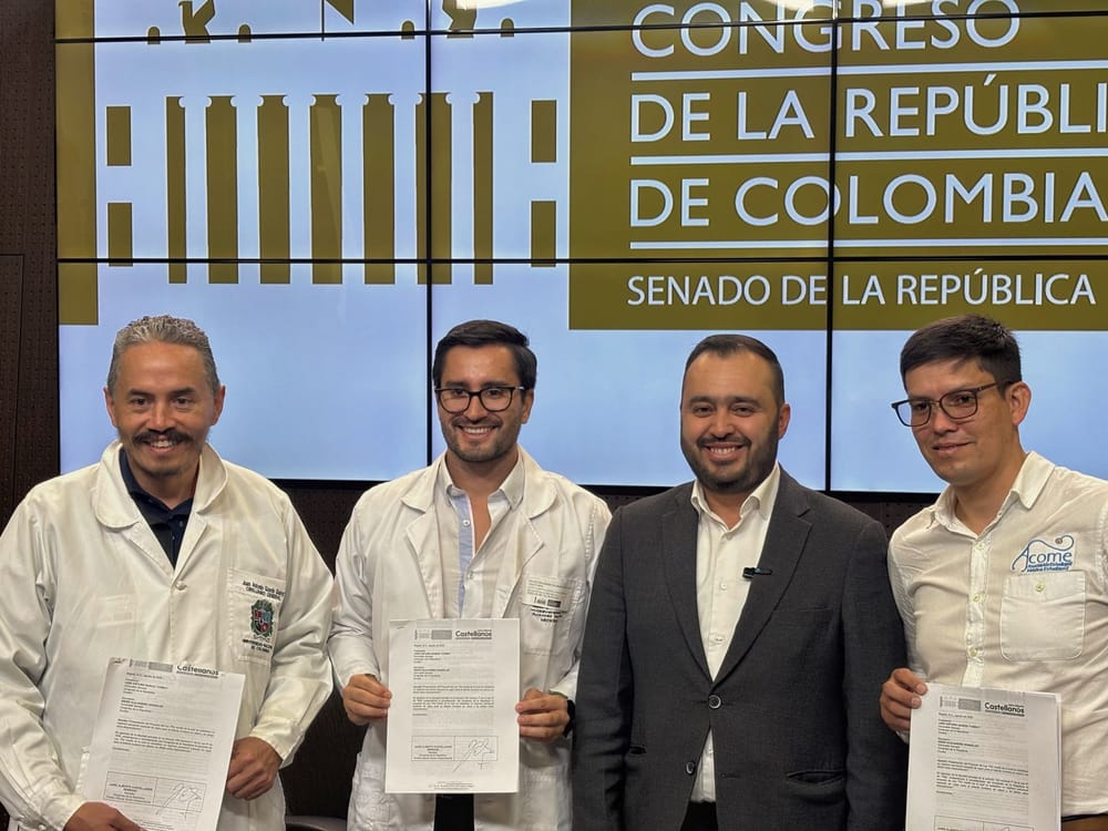 Proponen pensión especial para médicos y trabajadores de la salud imagen de la publicación