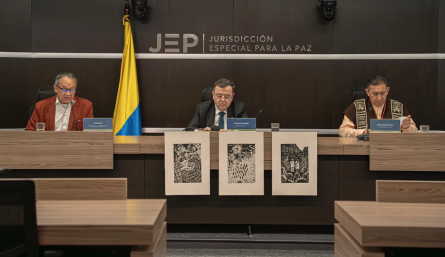 JEP entregó los primeros 60 decretos de amnistías a firmantes del Acuerdo Final de Paz imagen de la publicación