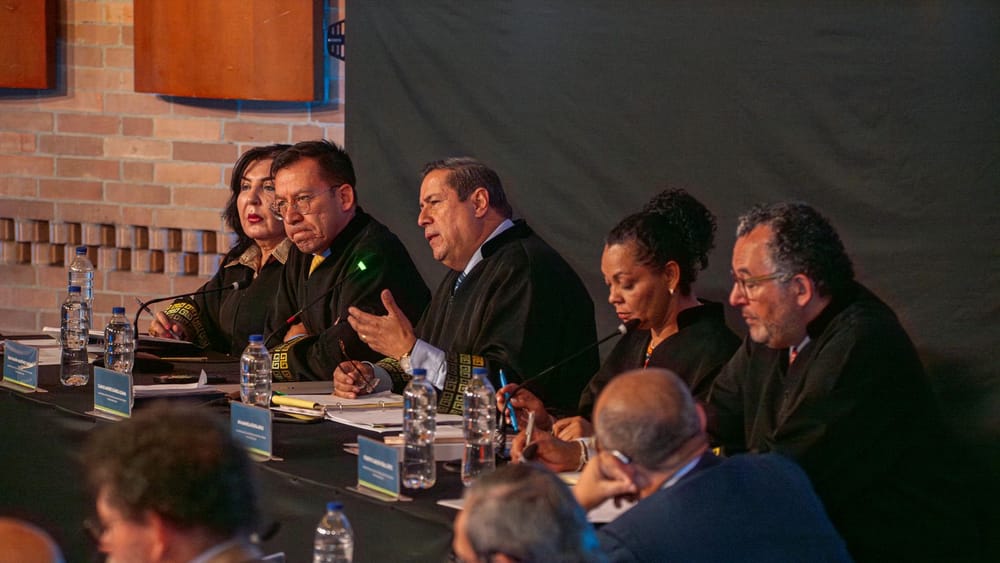 JEP pide a la Fiscalía cooperación para cerrar investigaciones en contra postulados y firmantes de paz imagen de la publicación