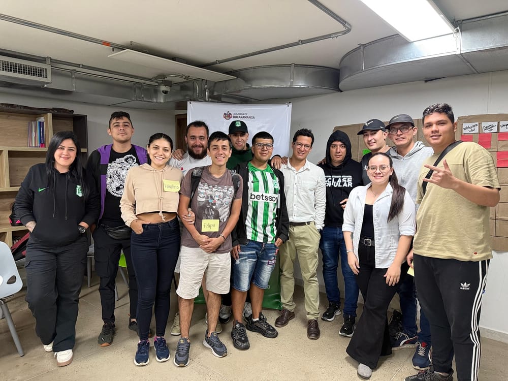 Hinchas del fútbol se comprometen a construir una política pública de barrismo social  en Bucaramanga imagen de la publicación
