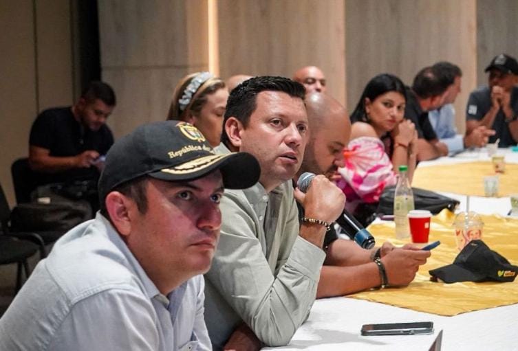 Consejería Presidencial se reunió con 28 alcaldes de Santander y prioriza infraestructura imagen de la publicación