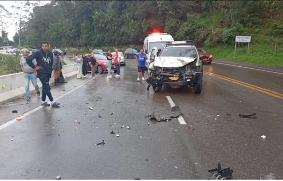 Borrachos al volante causaron violento accidente de tránsito imagen de la publicación