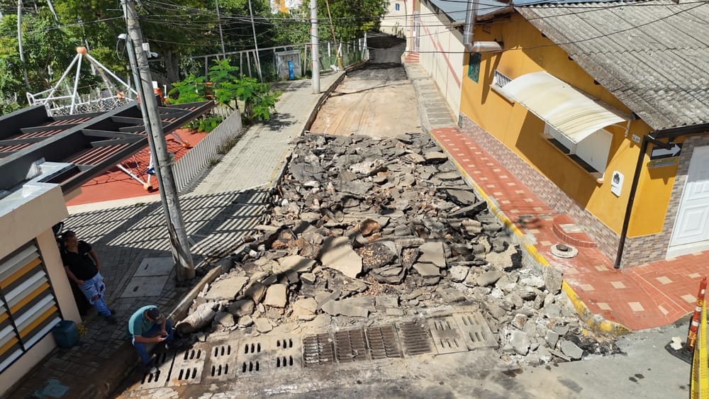 Aceleran recuperación de malla vial y peatonal en Bucaramanga imagen de la publicación