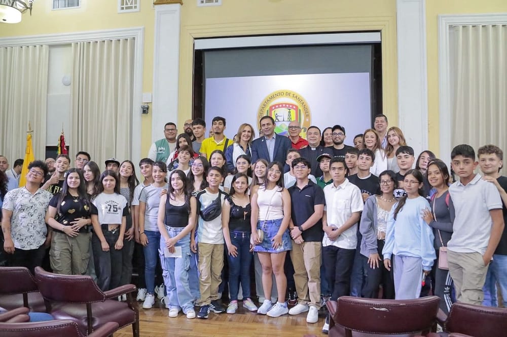 Estudiantes de Santander iniciaron inmersión académica en Canadá imagen de la publicación
