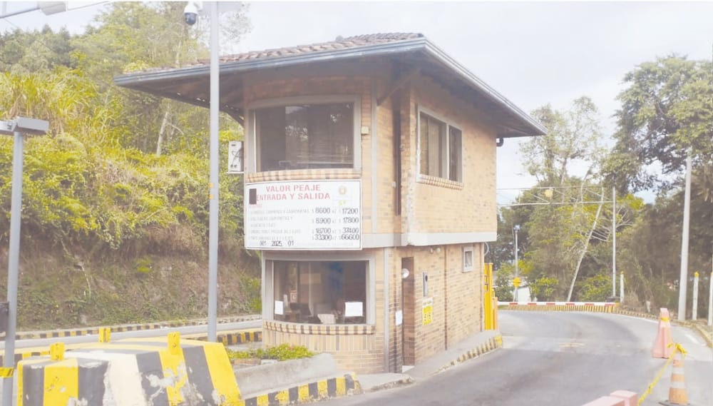 PEAJE en la Mesa de los Santos  ofrece seguridad a sus habitantes imagen de la publicación