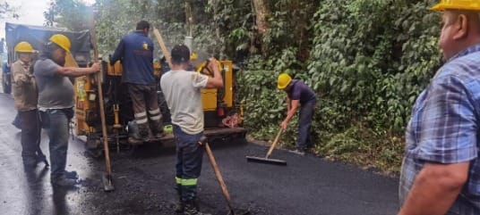 Comunidades de Coromoro y Charalá celebran la pavimentación en la vía a Cincelada imagen de la publicación