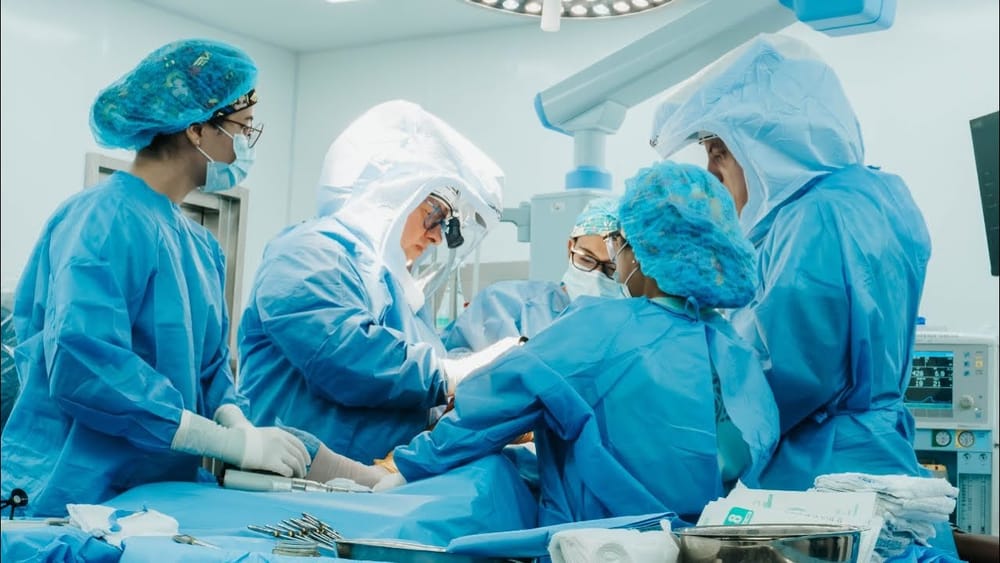 Cirugía robótica de rodilla marca un hito médico en Santander imagen de la publicación